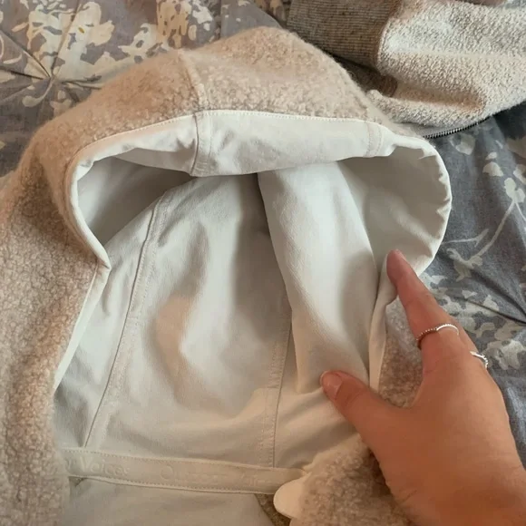 Outdoor Voices Megafleece Wool Brown Tan Pullover w Pockets - Picture 5 of 7